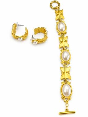 Carol Dauplaise Gilt Butterfly Bracelet + Earrings Set
